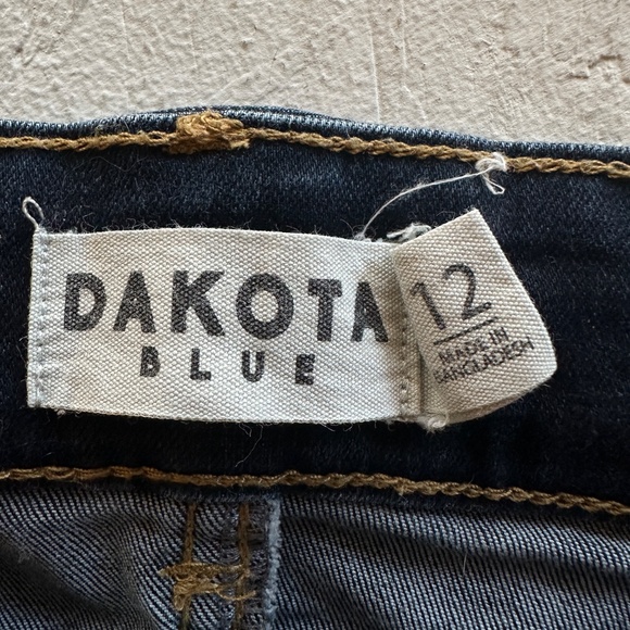 Dakota Blue Jean shorts Size 12 - Picture 5 of 13